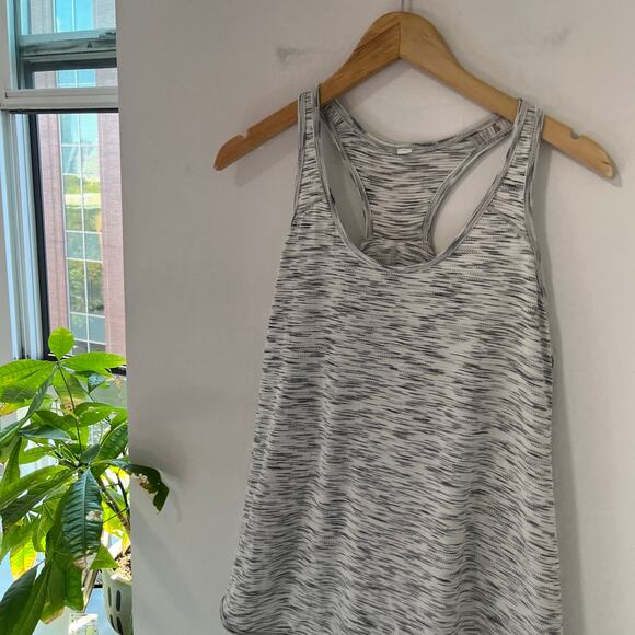 Lululemon Space Gray Wee Are From Space Tank Size 10 - Picture 2 of 3